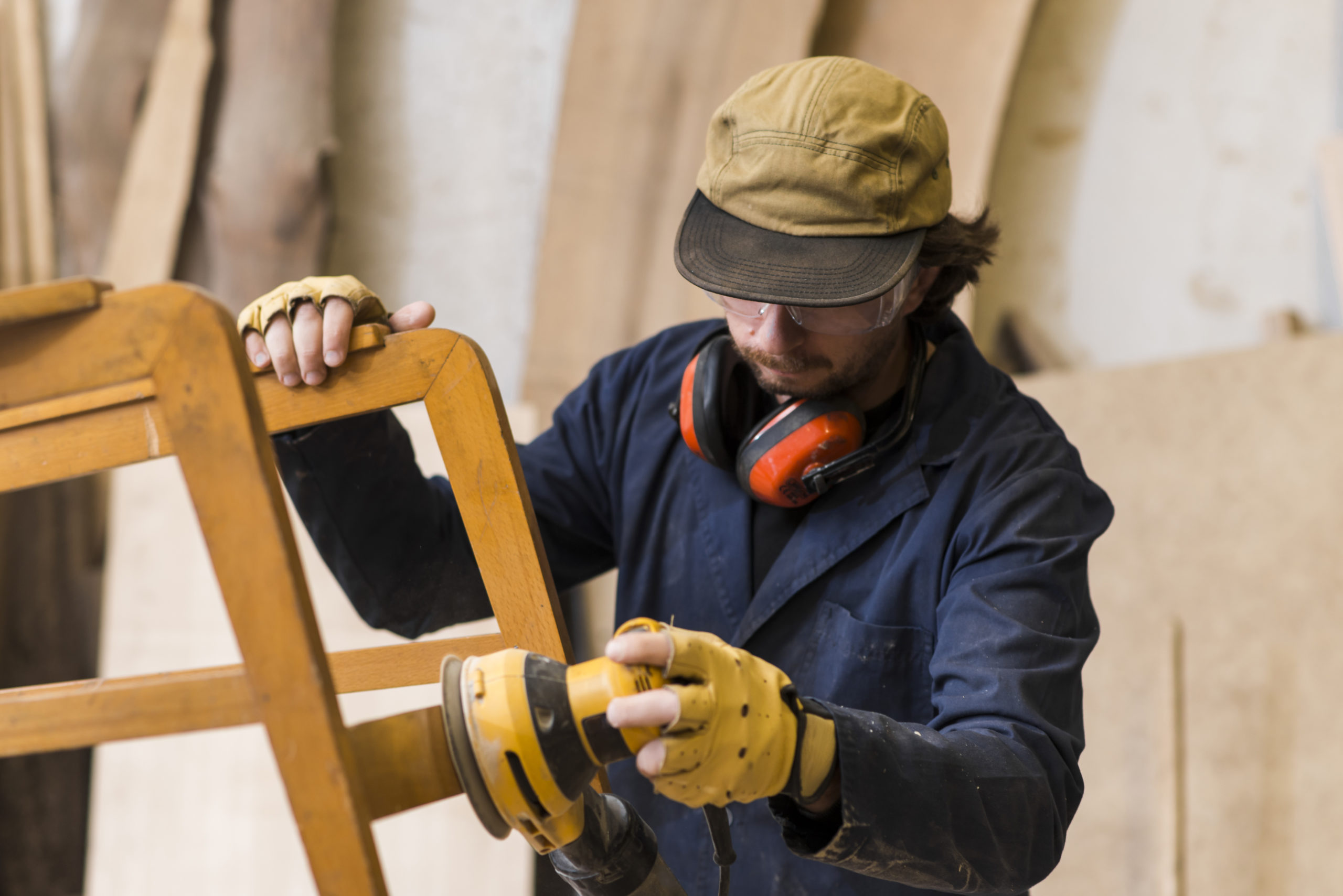 Réalisation de porte en bois sur mesure à Vanves Réalisation de porte en bois sur mesure à Vanves